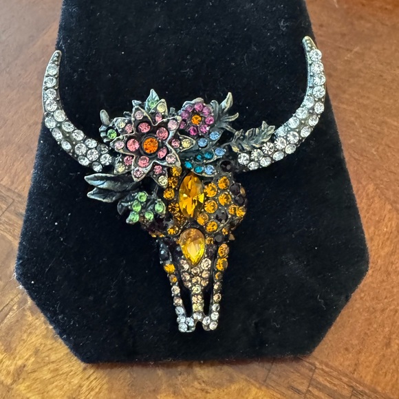 Rhinestone Western, Cowboy, Longhorn Skull Bull Head, Southwestern Brooch, Pin - Picture 4 of 6